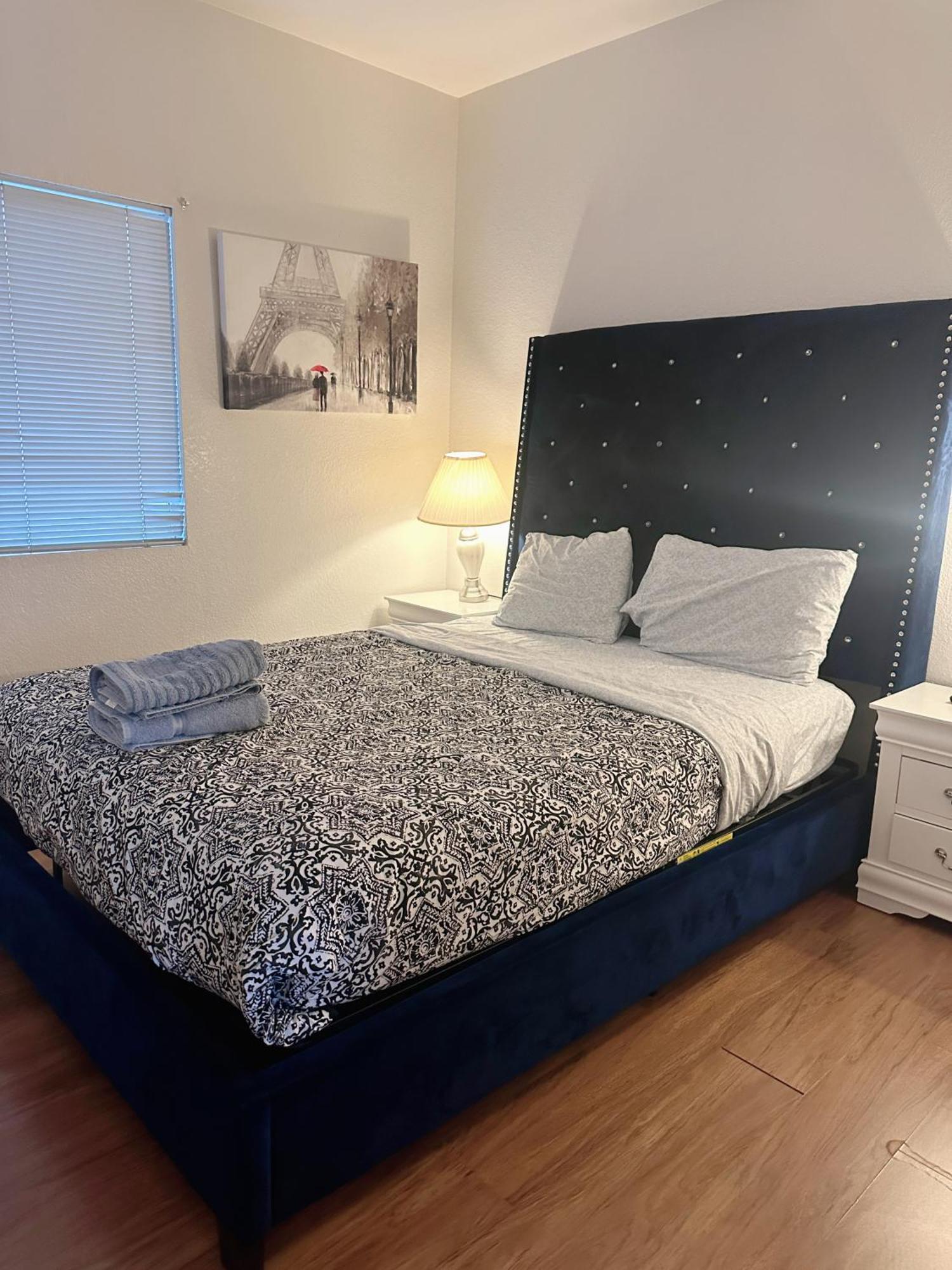 3 Bedrooms House With Private Pool Free Parking