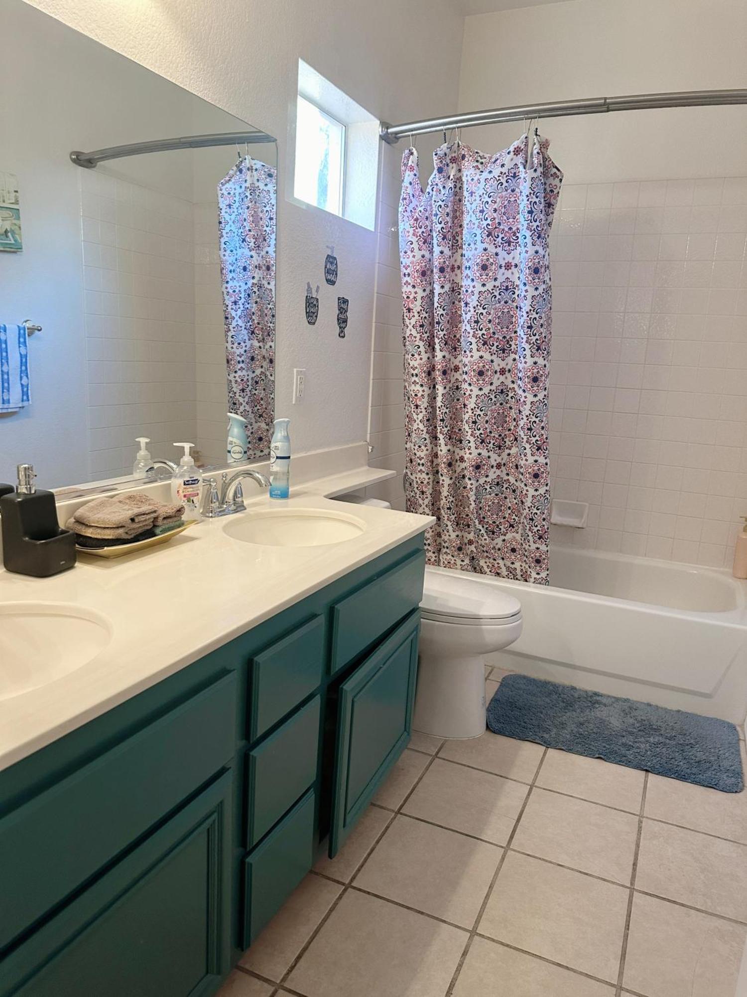 3 Bedrooms House With Private Pool Free Parking Holiday home